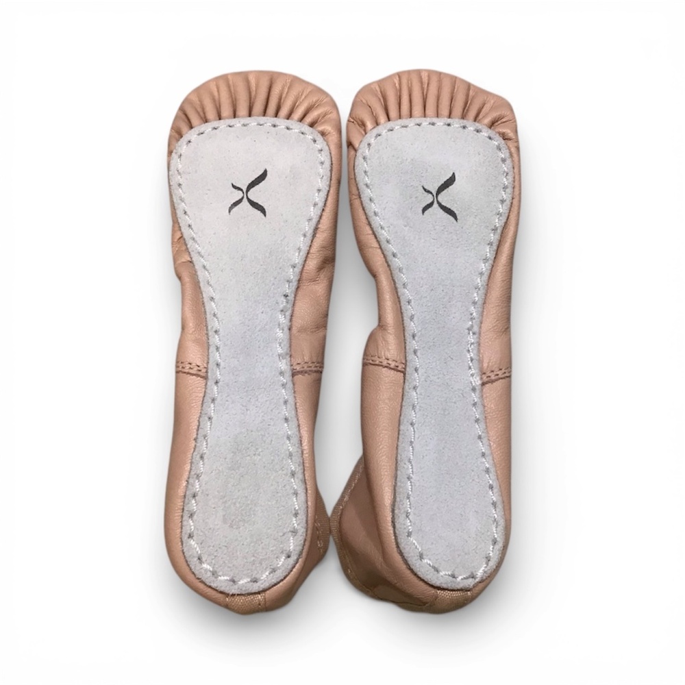 Capezio Daisy Ballet Shoe Child - 205C Full Sole Ballet Shoes - Size 12 1/2 W - Picture 9 of 9